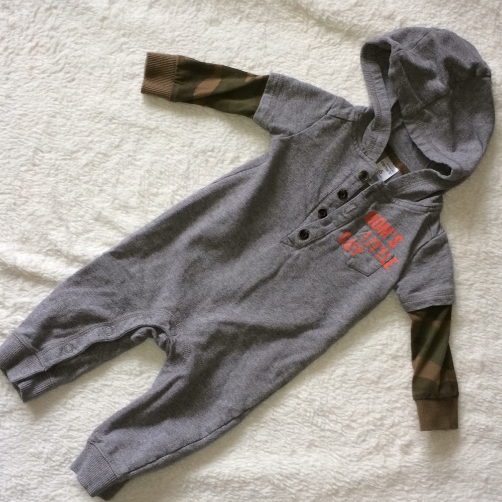 Baby boy hooded jumpsuit.